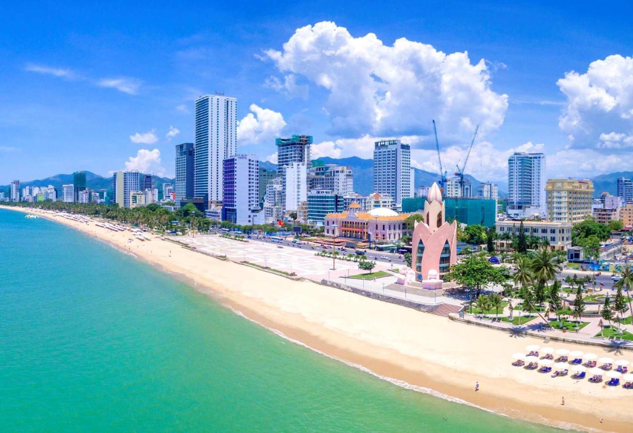 Lyn Premier Panorama Апартаменты *